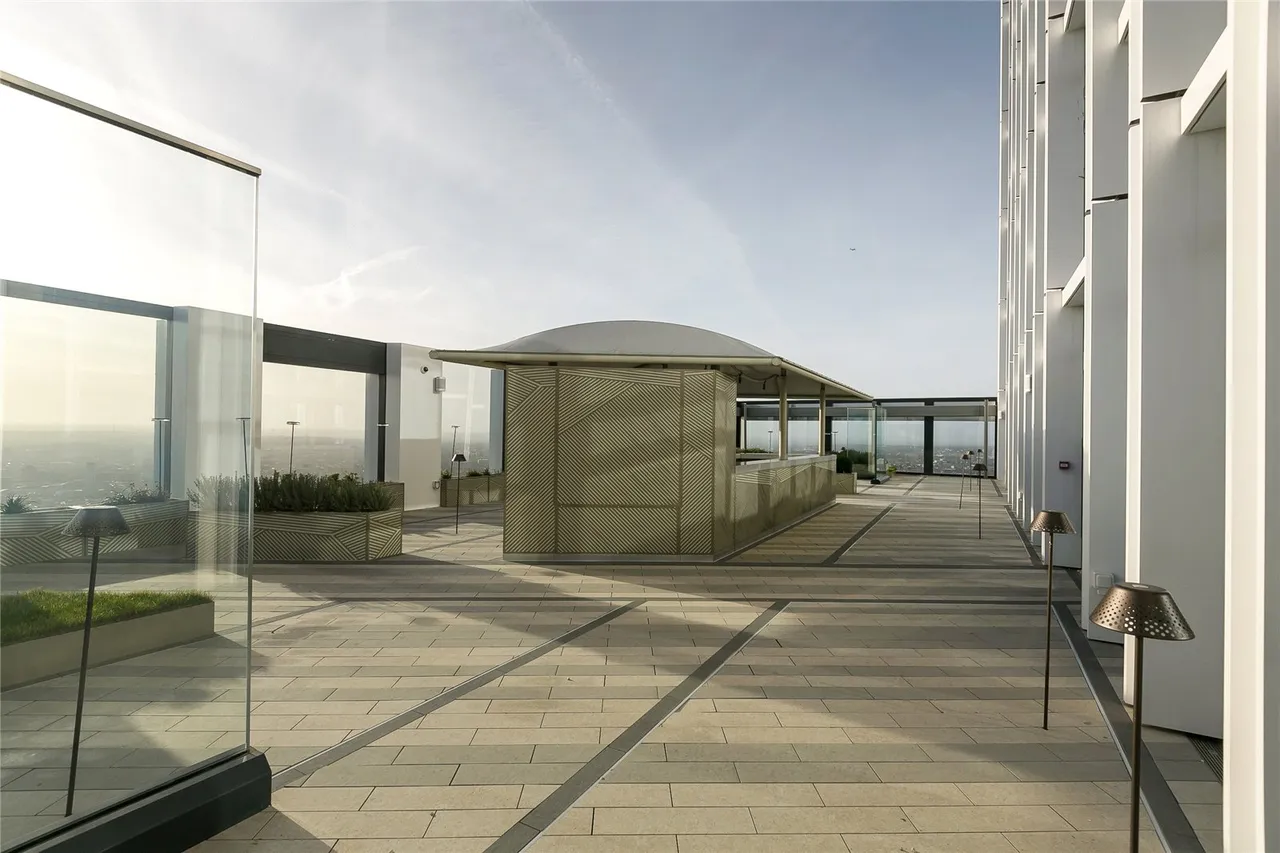 Nine Elms Lane, Nine Elms, SW8, photo 23