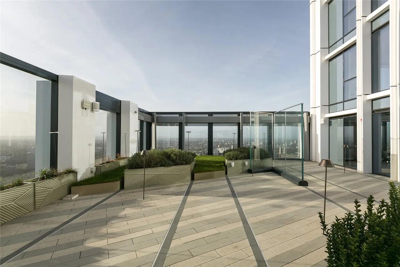 Nine Elms Lane, Nine Elms, SW8, photo 17