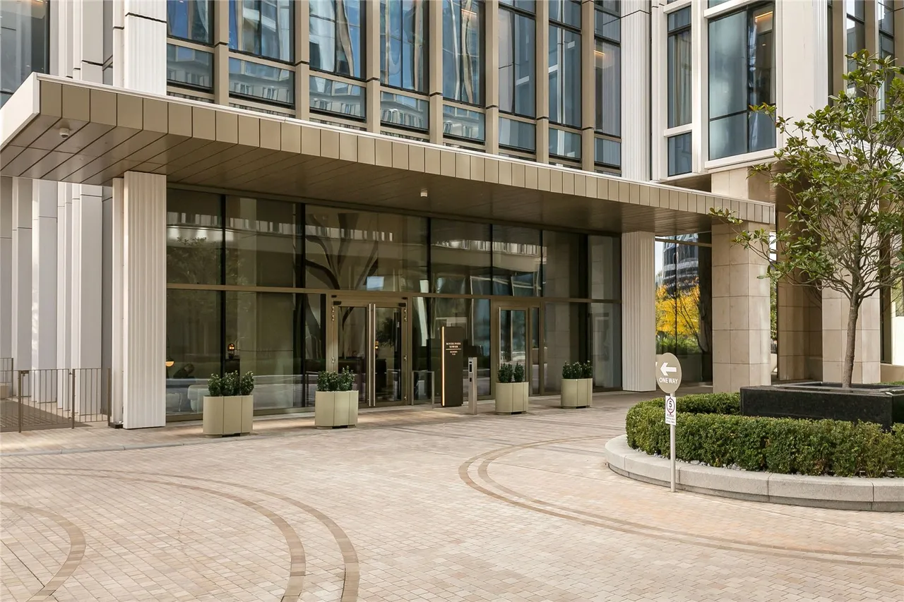 Nine Elms Lane, Nine Elms, SW8, photo 16