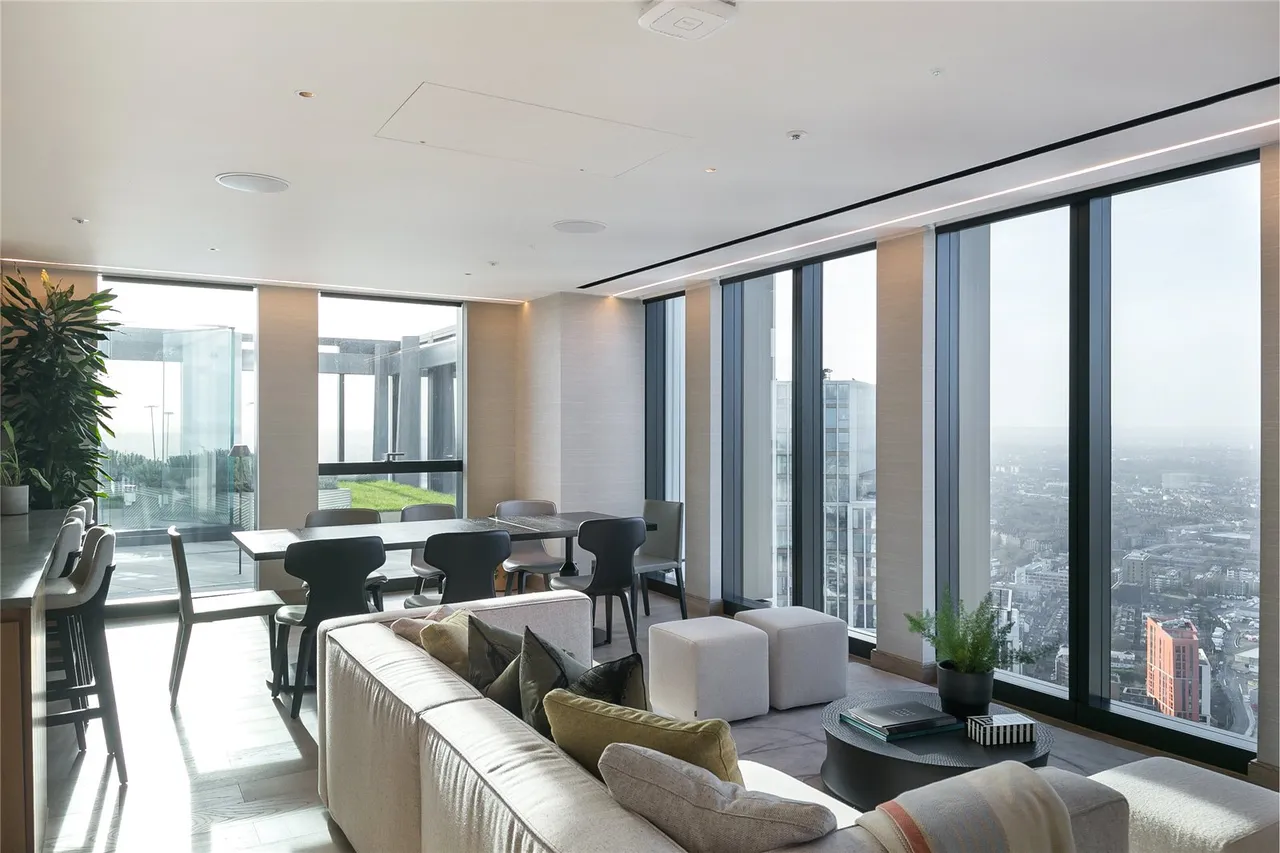 Nine Elms Lane, Nine Elms, SW8, photo 21