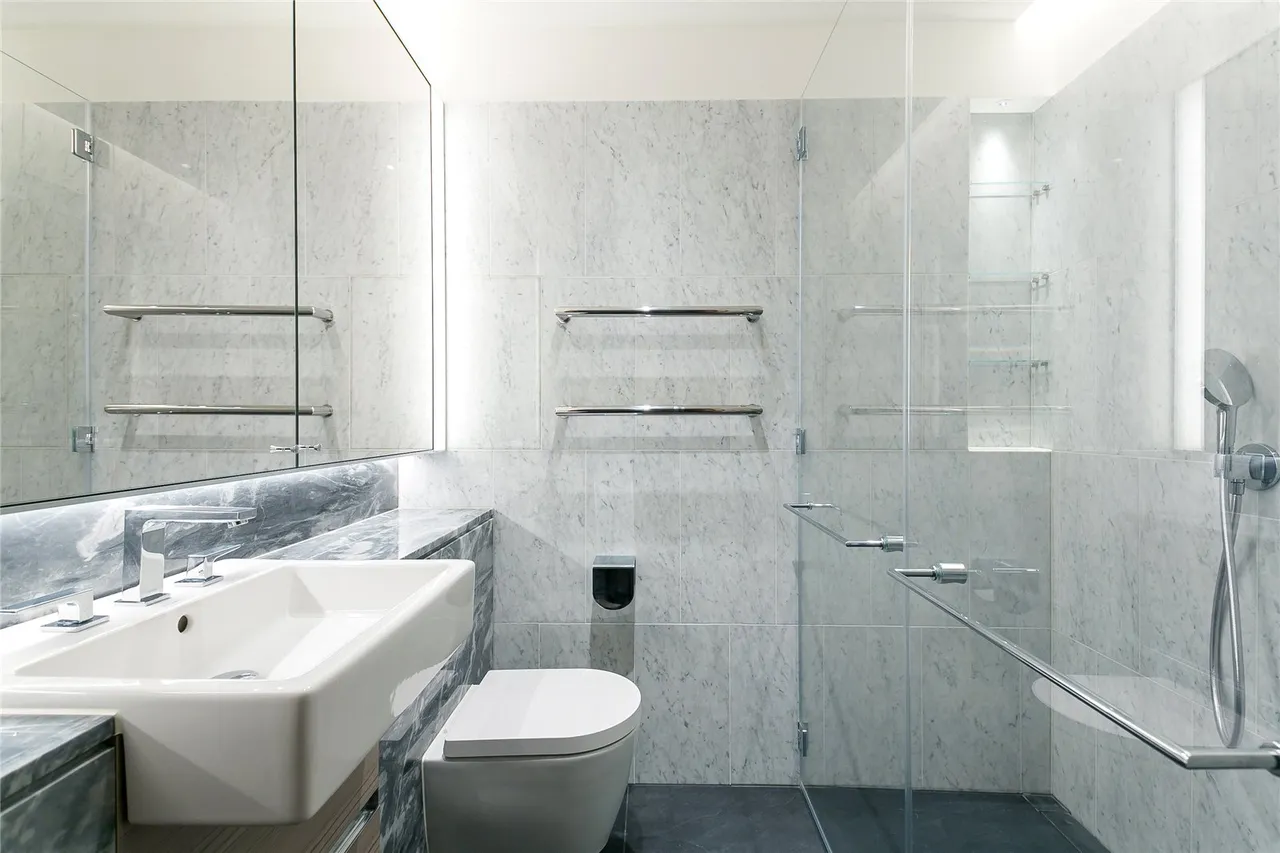 Nine Elms Lane, Nine Elms, SW8, photo 15