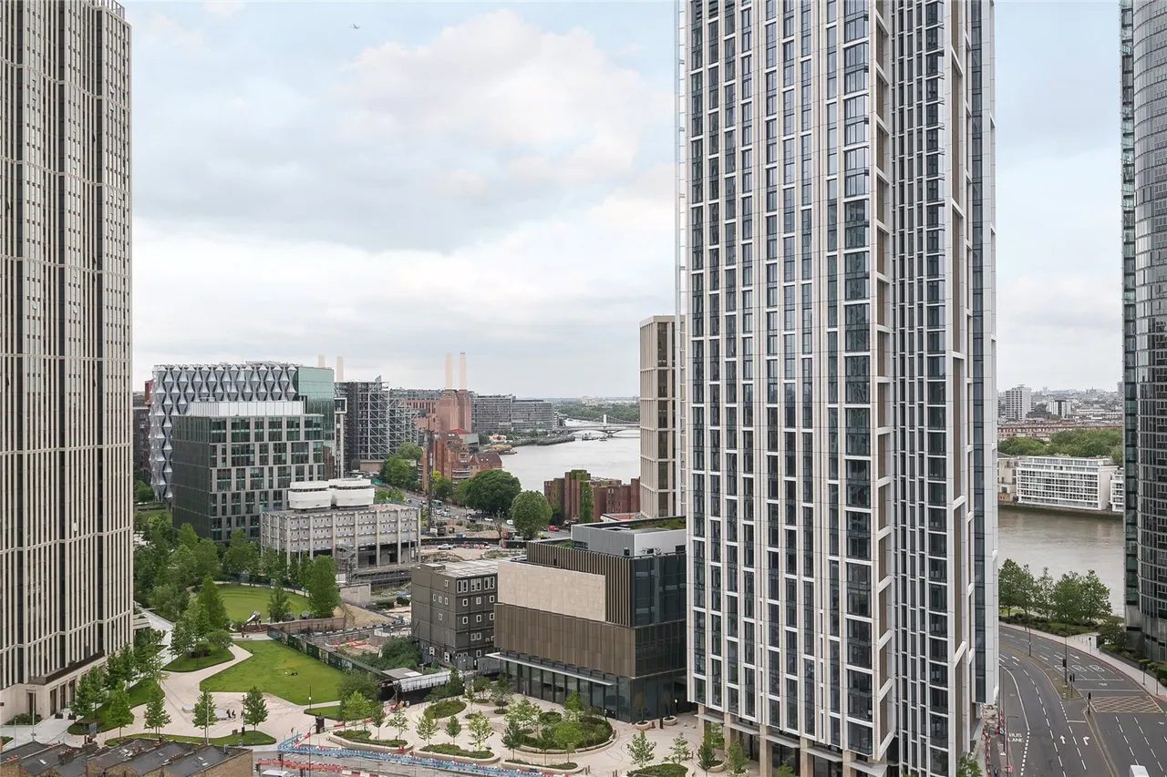 Nine Elms Lane, Nine Elms, SW8, photo 31