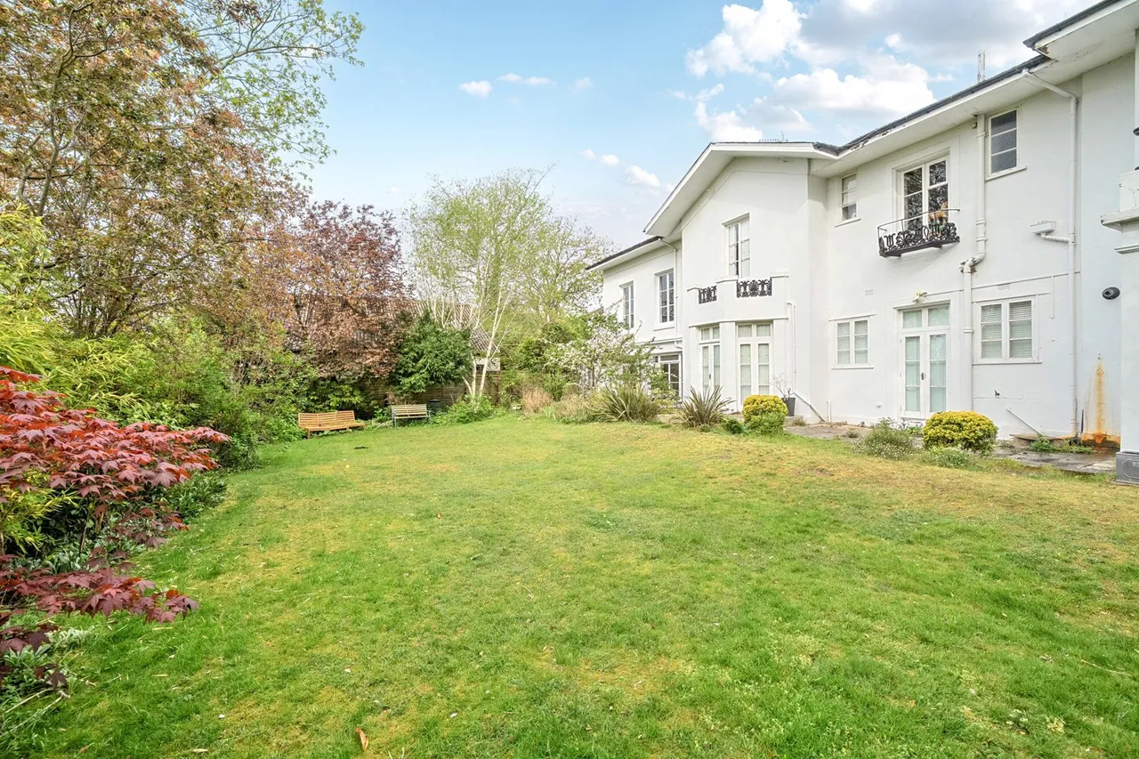 Brooklands Park, SE3, photo 10