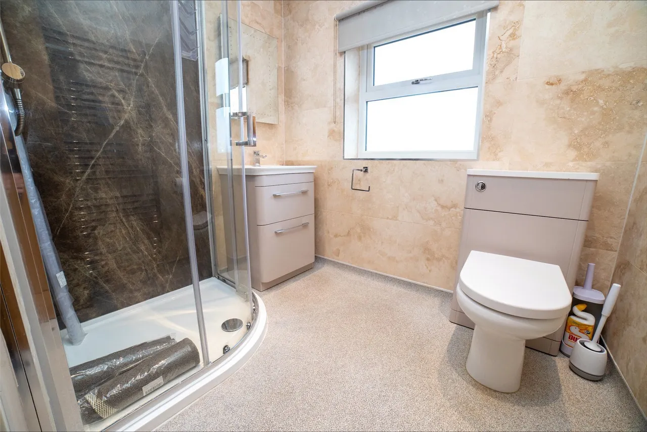 Mansfield Road, Sutton-in-Ashfield, Nottinghamshire, NG17, photo 16