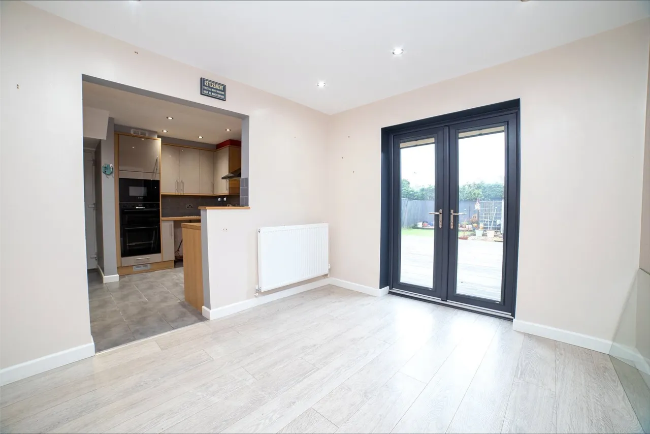 Mansfield Road, Sutton-in-Ashfield, Nottinghamshire, NG17, photo 4