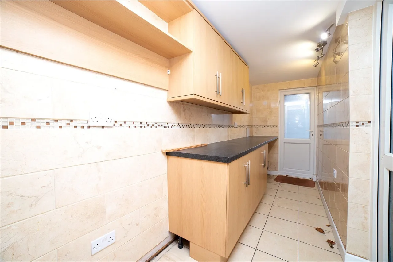 Mansfield Road, Sutton-in-Ashfield, Nottinghamshire, NG17, photo 9