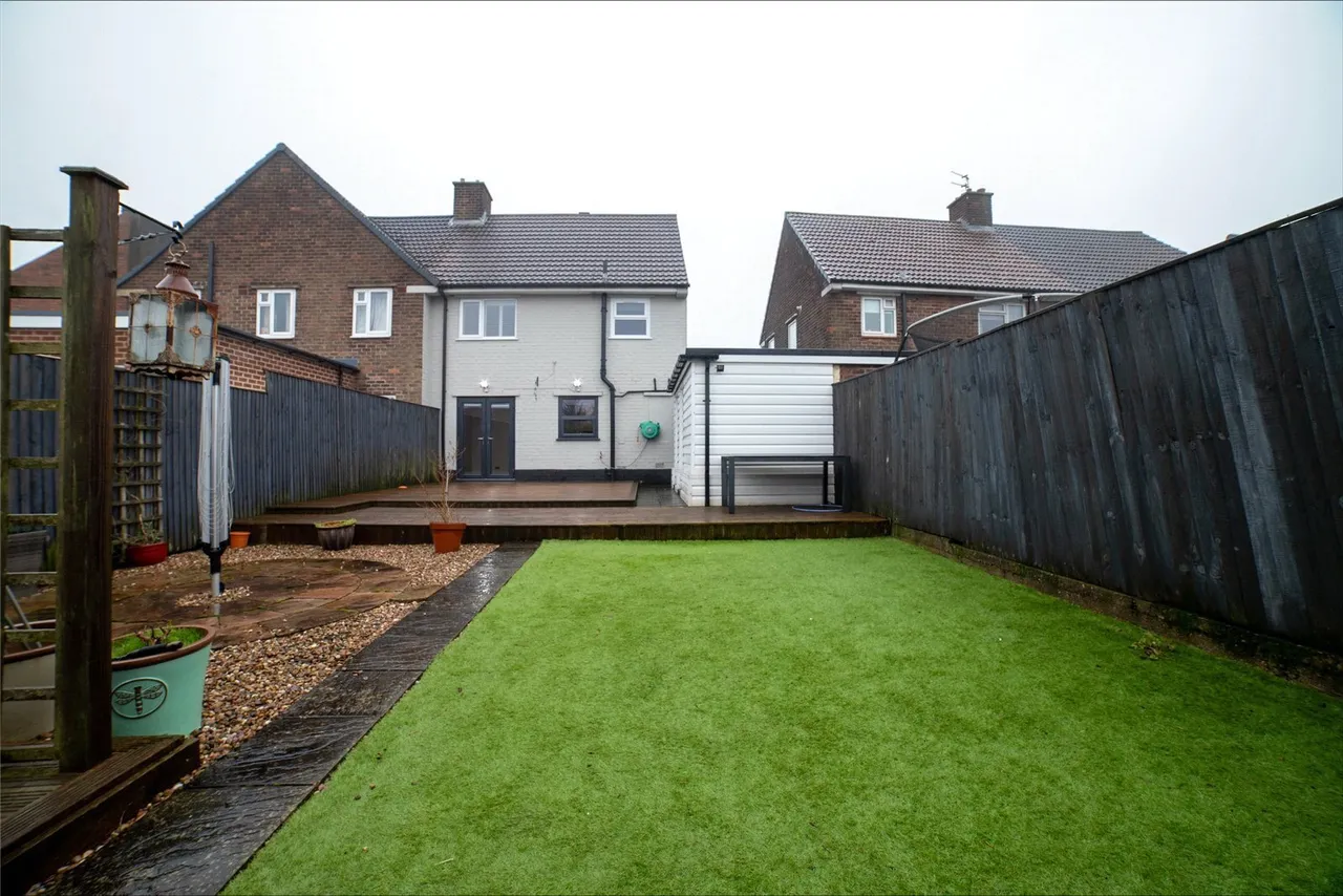 Mansfield Road, Sutton-in-Ashfield, Nottinghamshire, NG17, photo 17