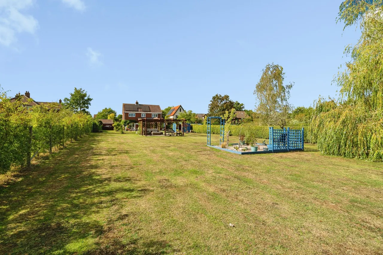 Locks Road, Westhall, IP19, photo 33