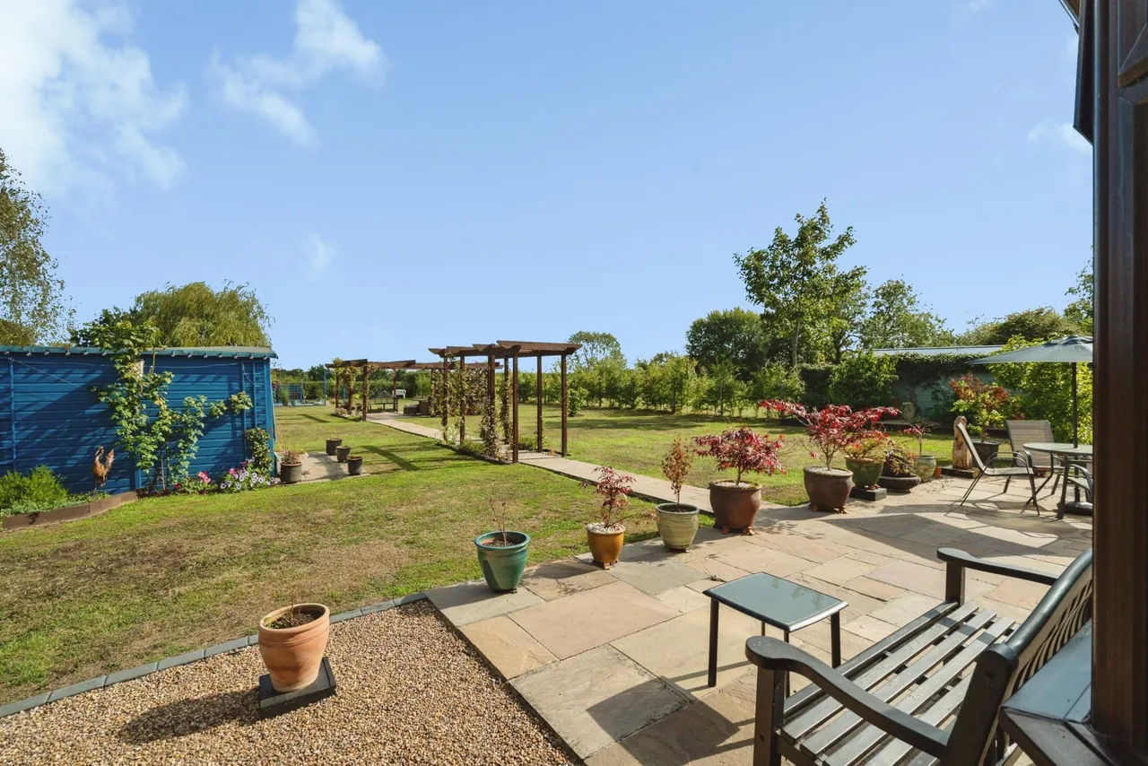 Locks Road, Westhall, IP19, photo 32