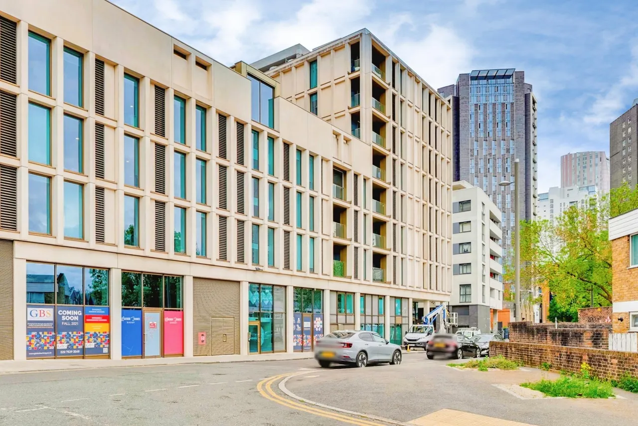 Jupp Road West, London, E15, photo 4