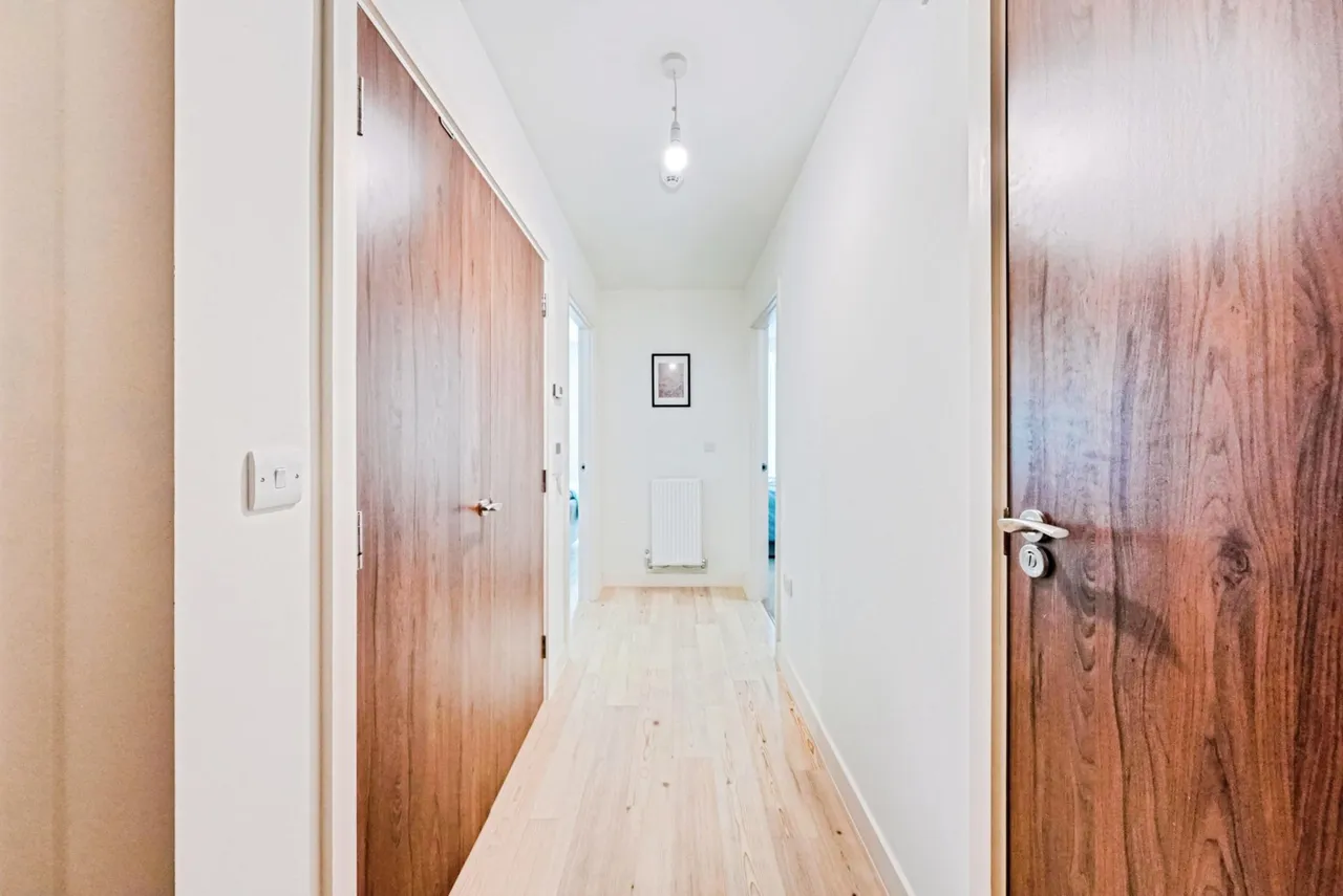 Jupp Road West, London, E15, photo 16