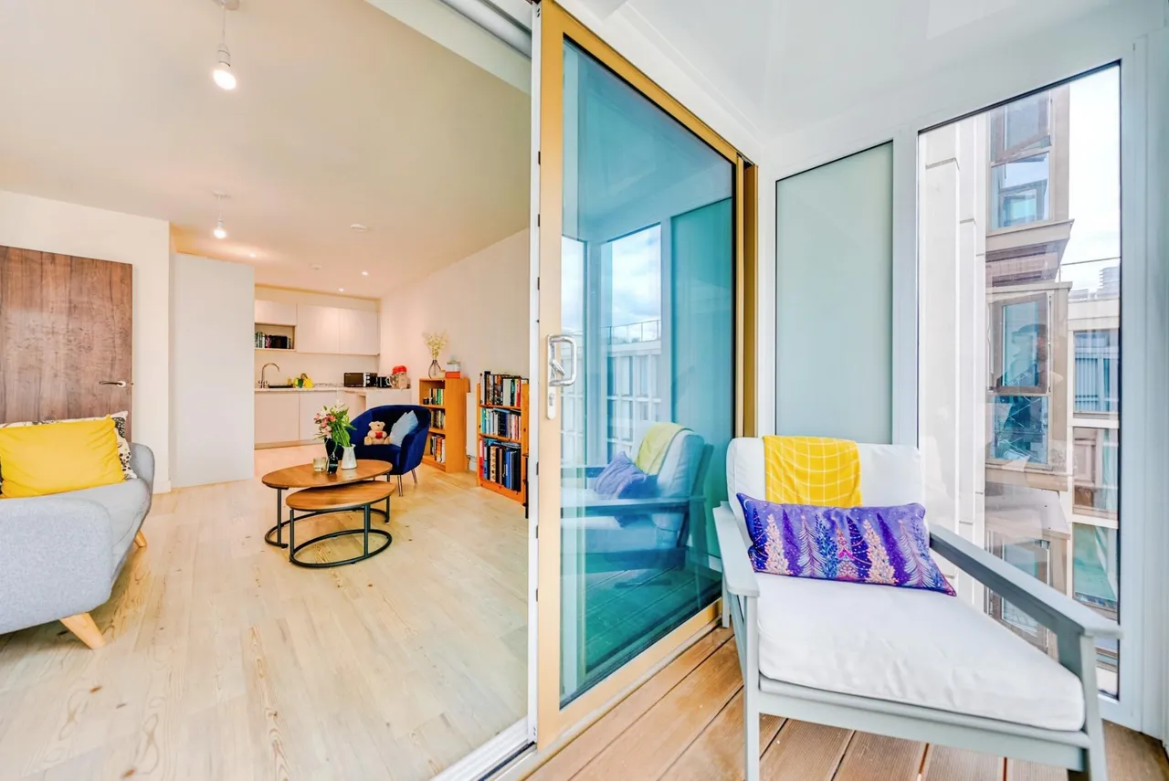 Jupp Road West, London, E15, photo 6