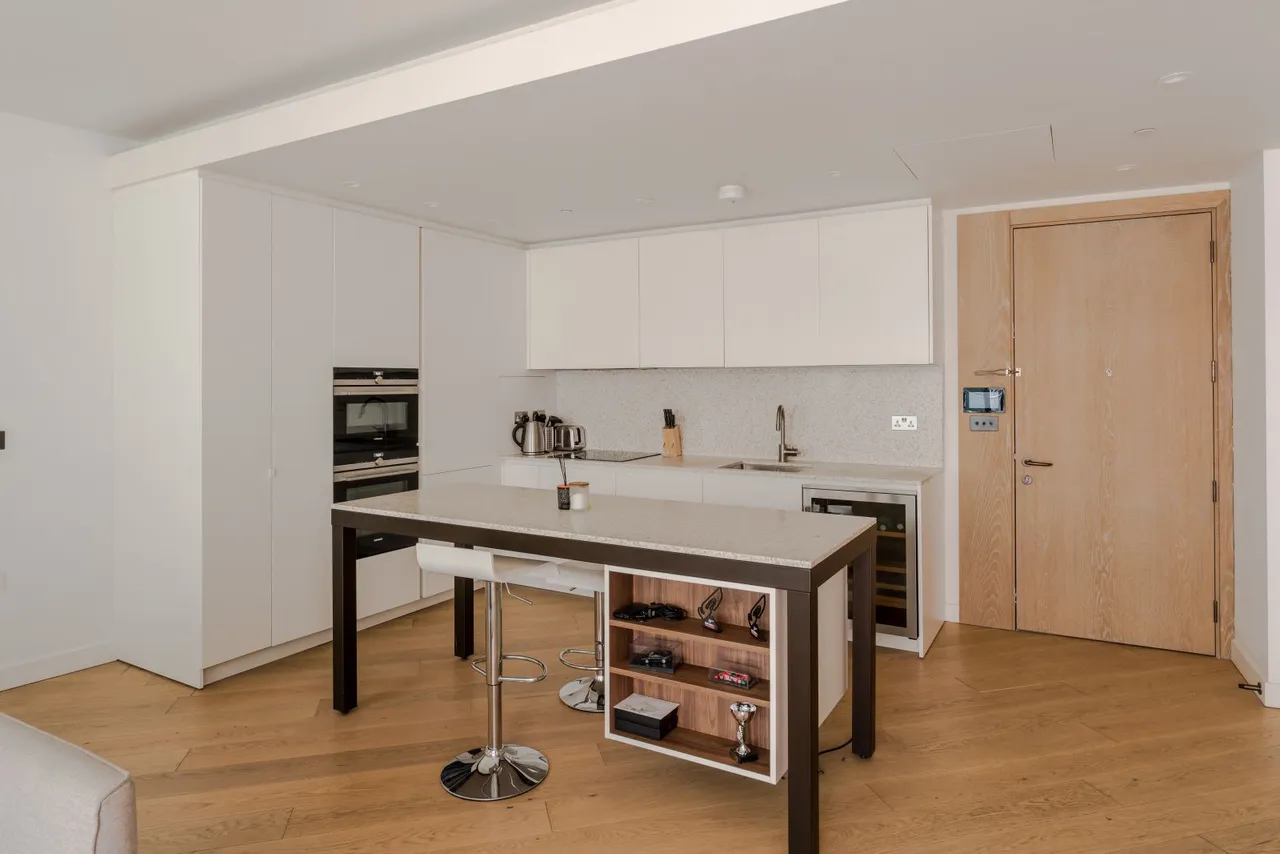 Television Centre, 101 Wood Lane, London, W12 7FS, photo 6
