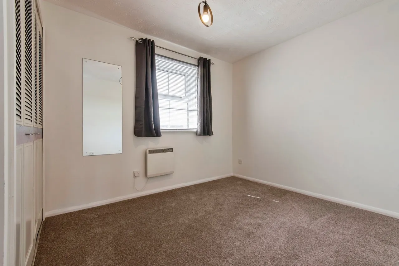 Honeysuckle Close, Biggleswade, Bedfordshire, SG18, photo 6