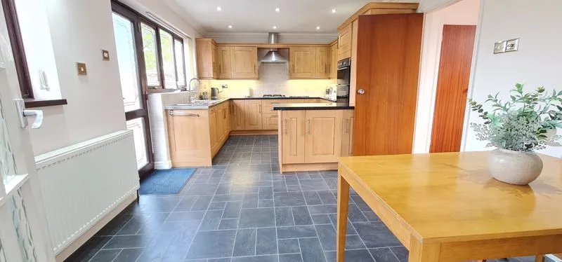 Roseberry Avenue, Langdon Hills, Basildon, Essex, SS16 6BJ, photo 11