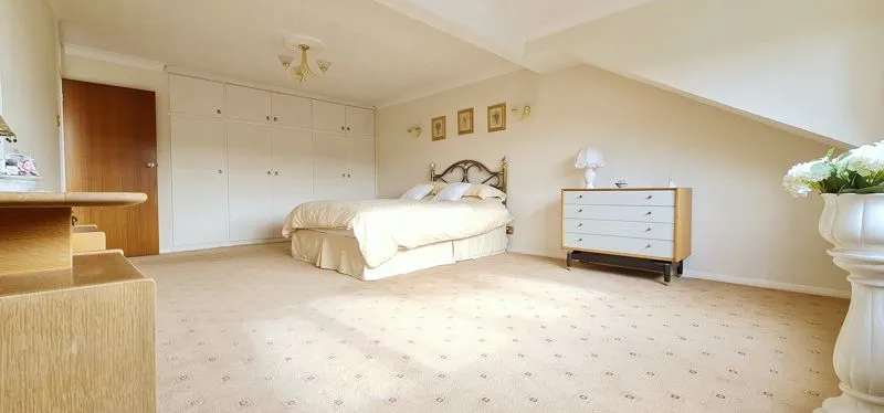 Roseberry Avenue, Langdon Hills, Basildon, Essex, SS16 6BJ, photo 6