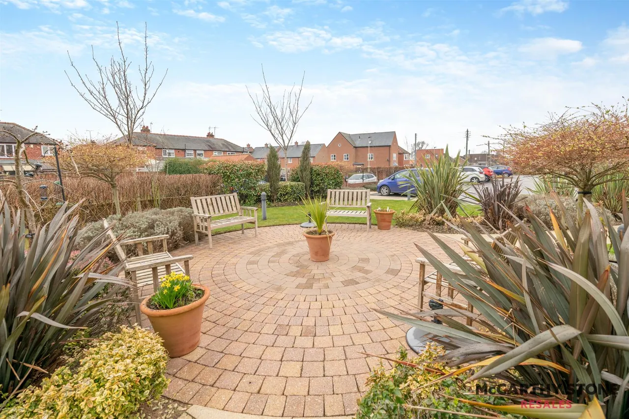 Eastgate, Pickering, YO18, photo 12