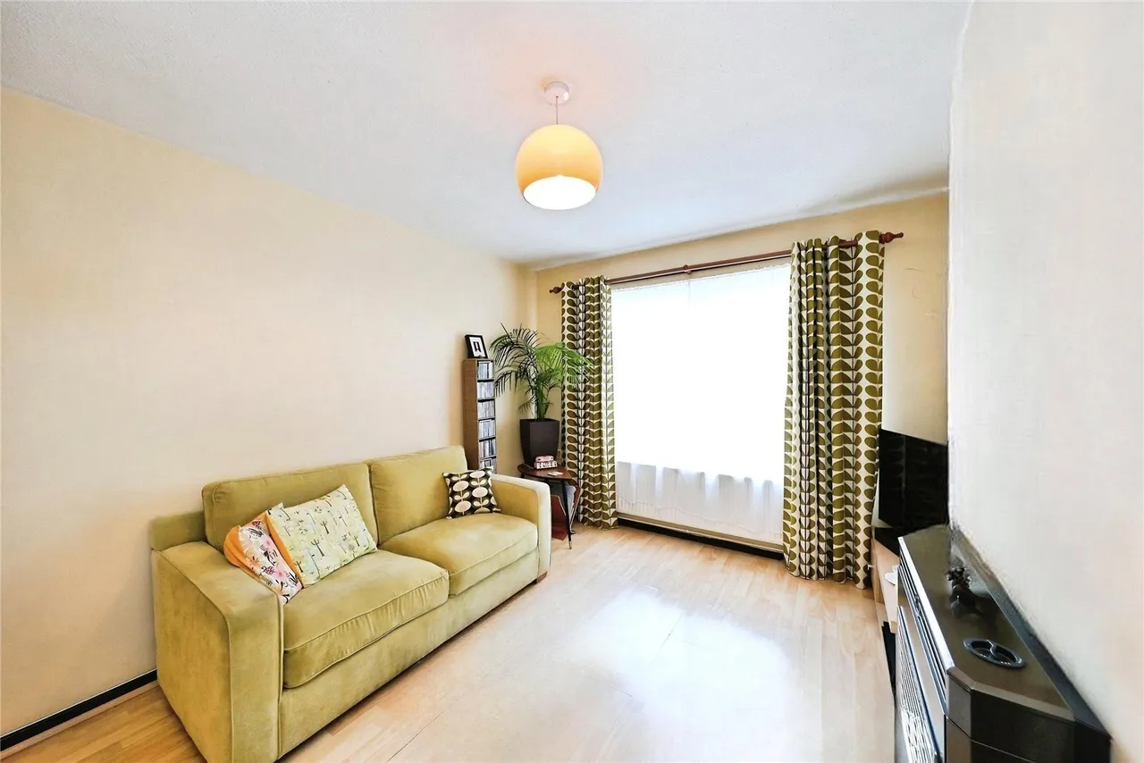 Hovenden Gardens, Nottingham, NG7, photo 9