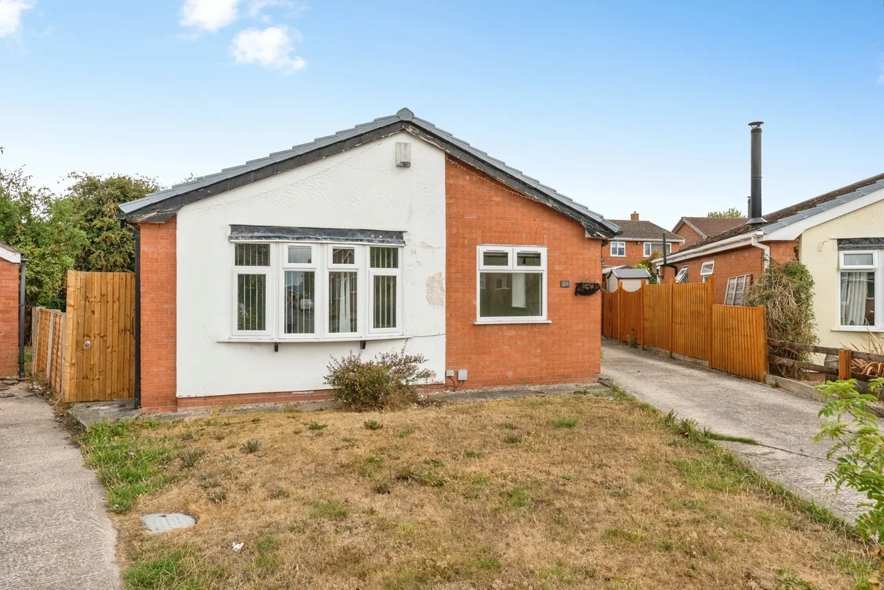 3 bed house for sale, Llys Alafowlia, Denbigh, LL16