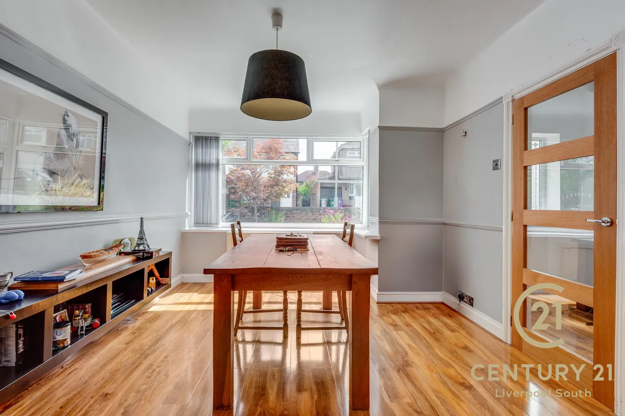 North Linkside Road, Woolton, L25, photo 3