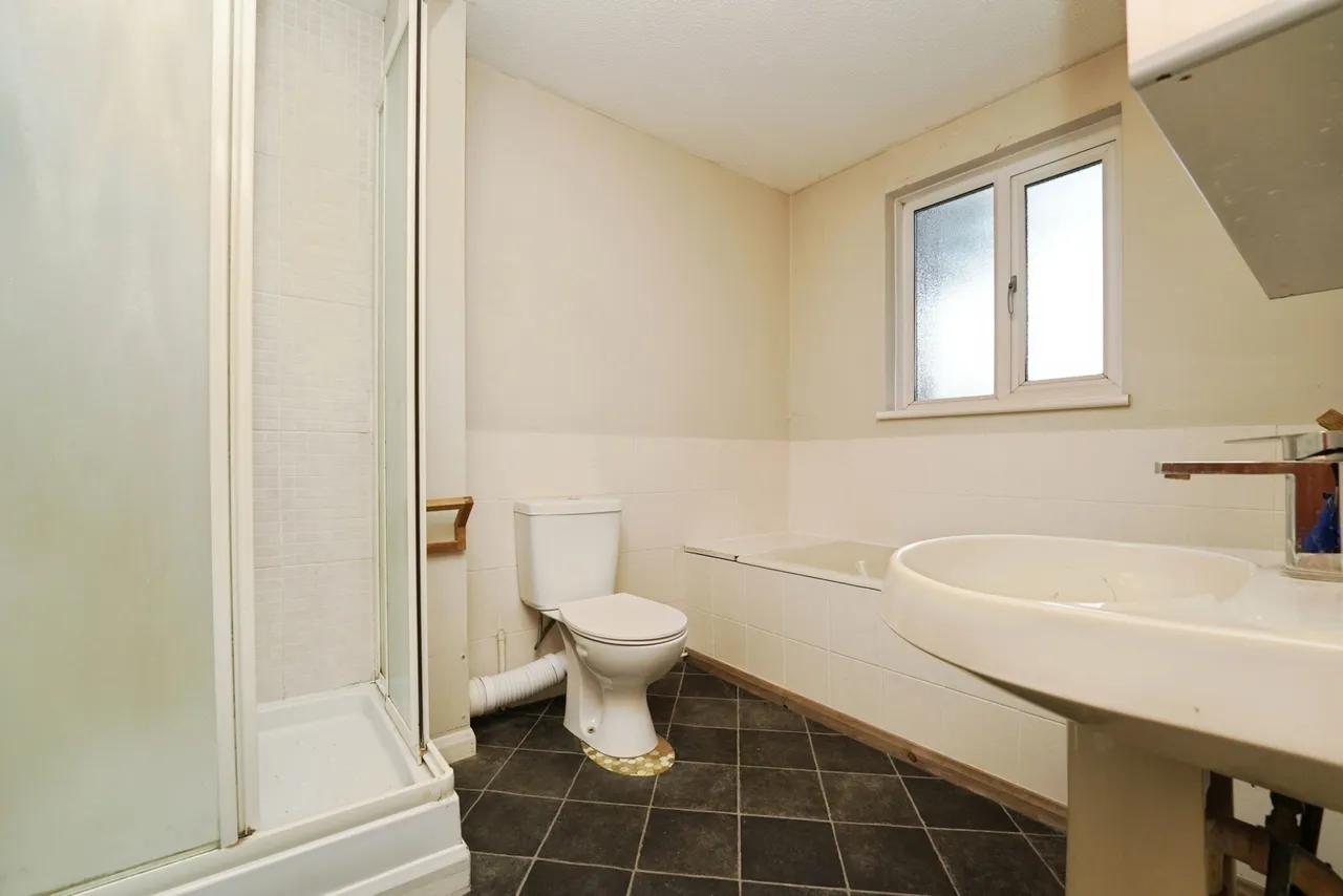 St. Georges Road, Cheltenham, GL50, photo 11