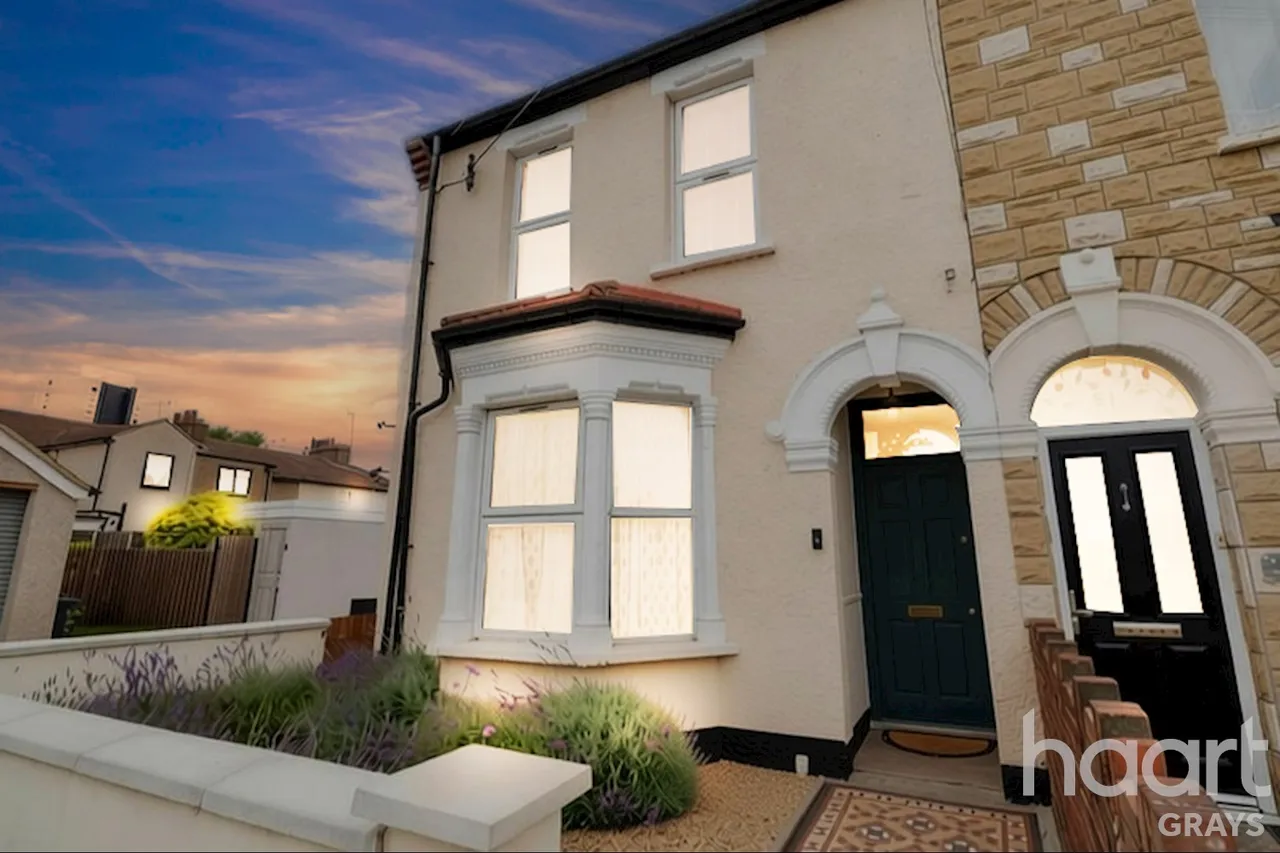 1 bed flat for sale, Bridge Road, Grays, RM17