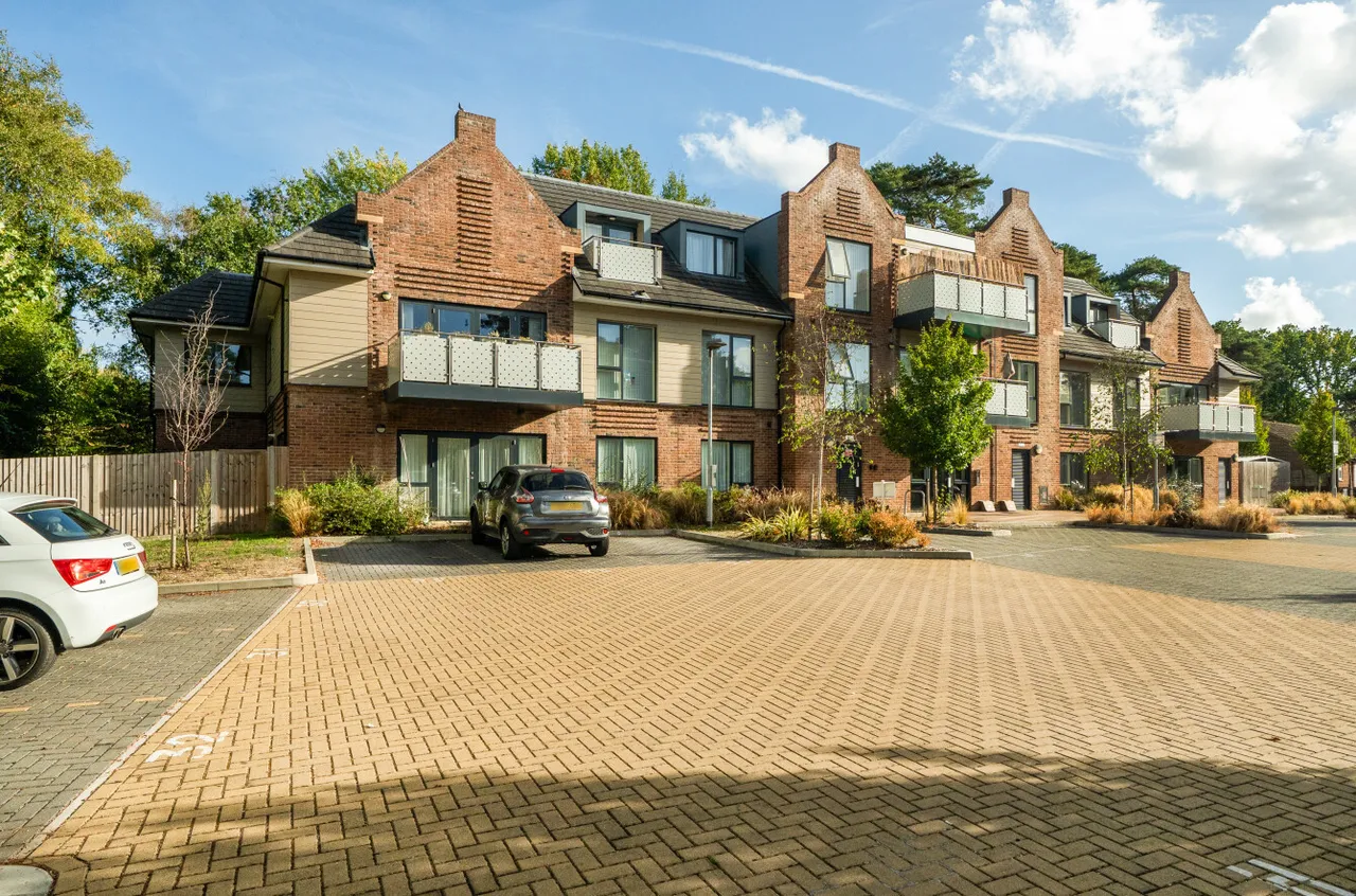 Arnett Avenue, Finchampstead, RG40, photo 15
