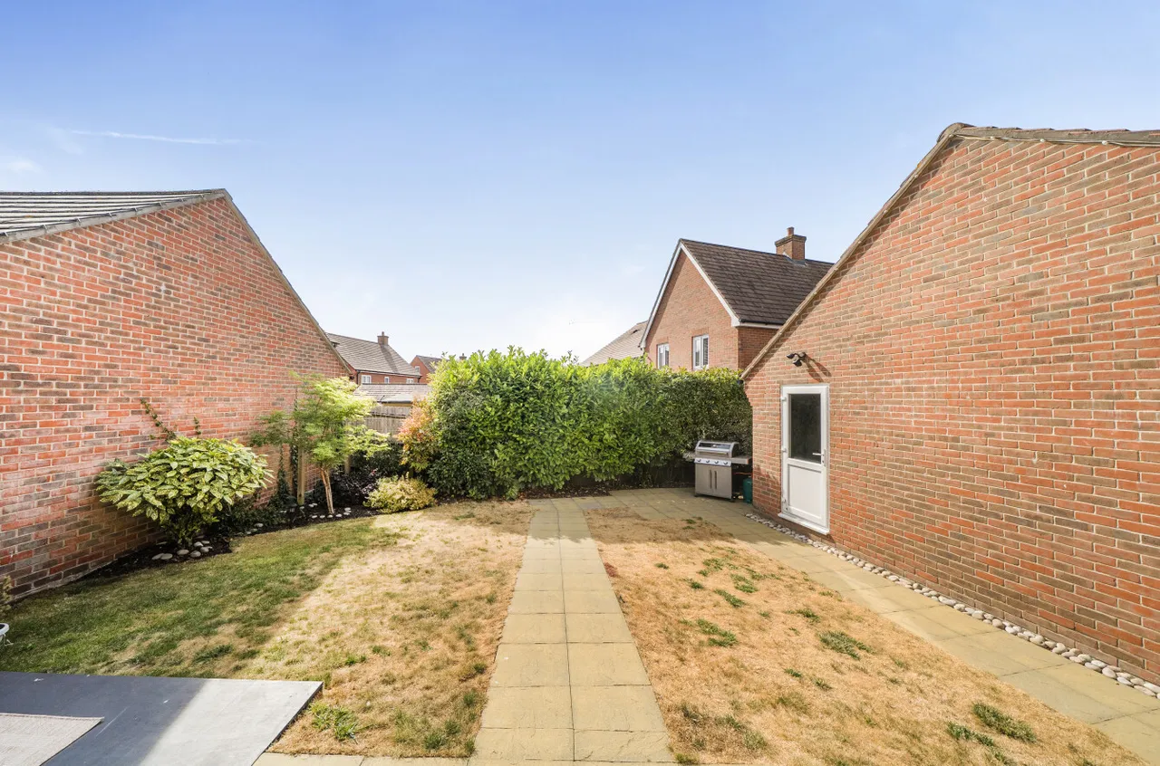 Delamere Gardens, Fair Oak, SO50, photo 12