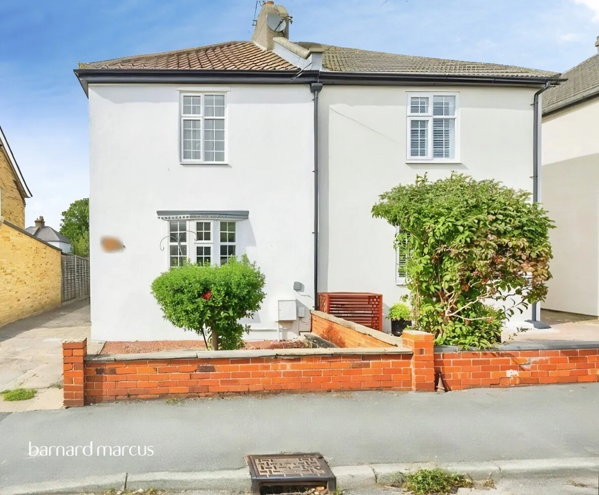 Woodlands Road, Epsom, KT18, photo 13