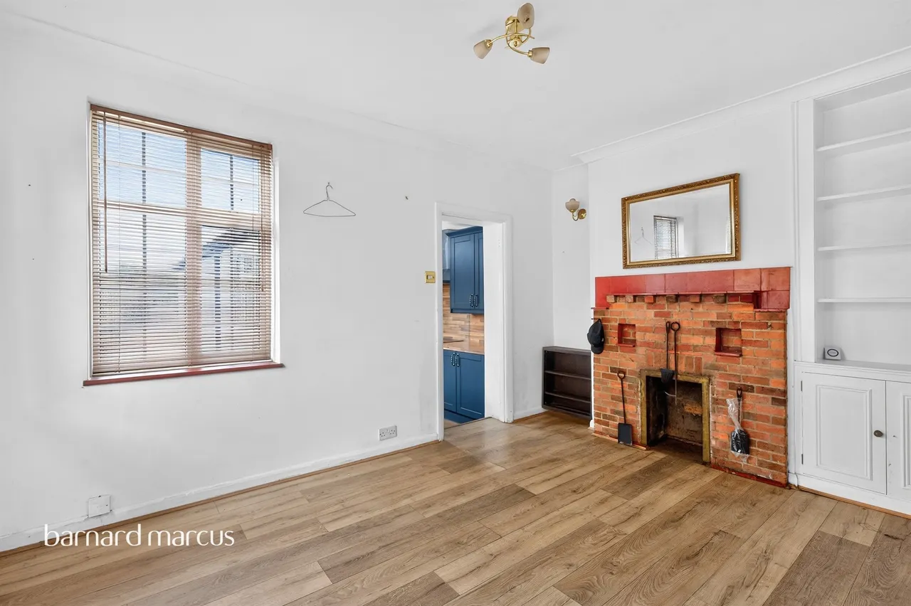 Woodlands Road, Epsom, KT18, photo 2