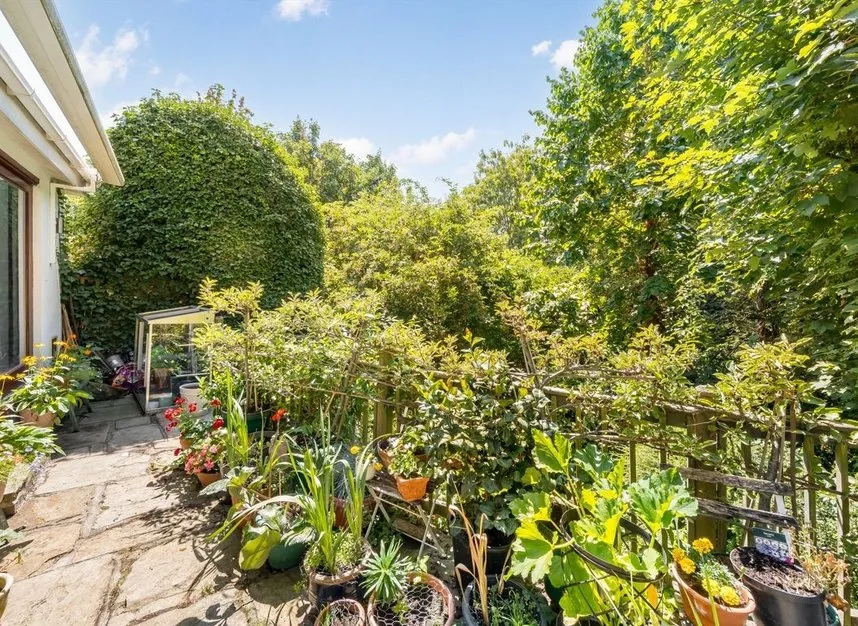 Fitzwarren Gardens, Whitehall Park, N19, photo 8
