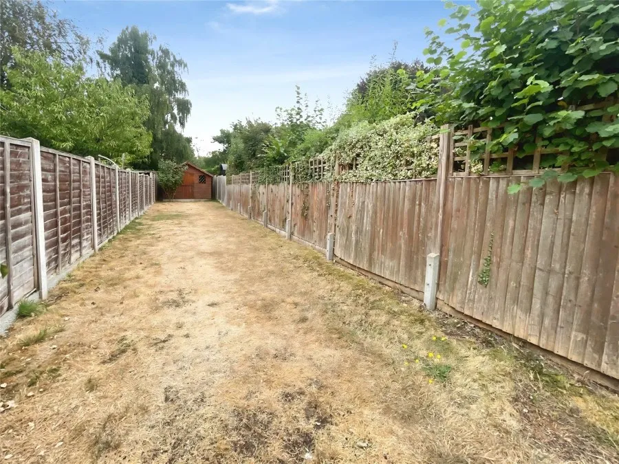 with 3 bedrooms in Old Harlow, CM17, photo 23