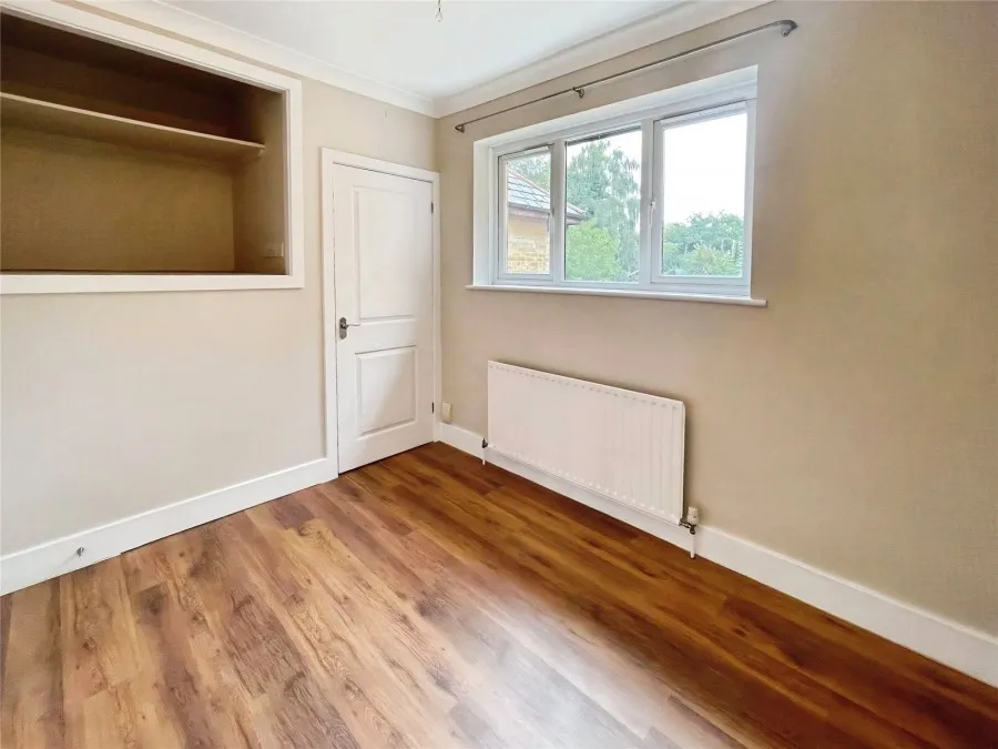 with 3 bedrooms in Old Harlow, CM17, photo 15