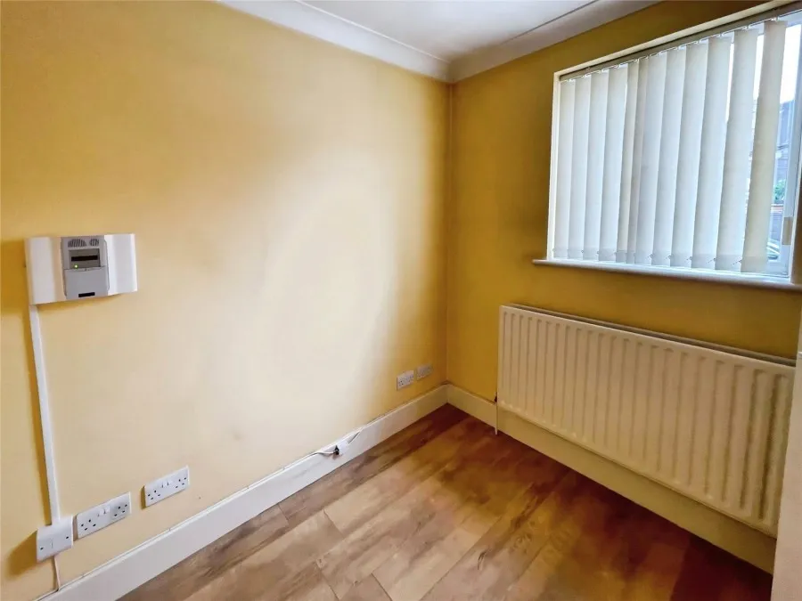with 3 bedrooms in Old Harlow, CM17, photo 17