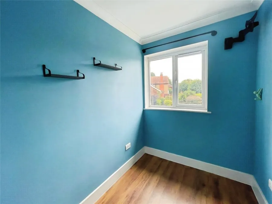 with 3 bedrooms in Old Harlow, CM17, photo 19