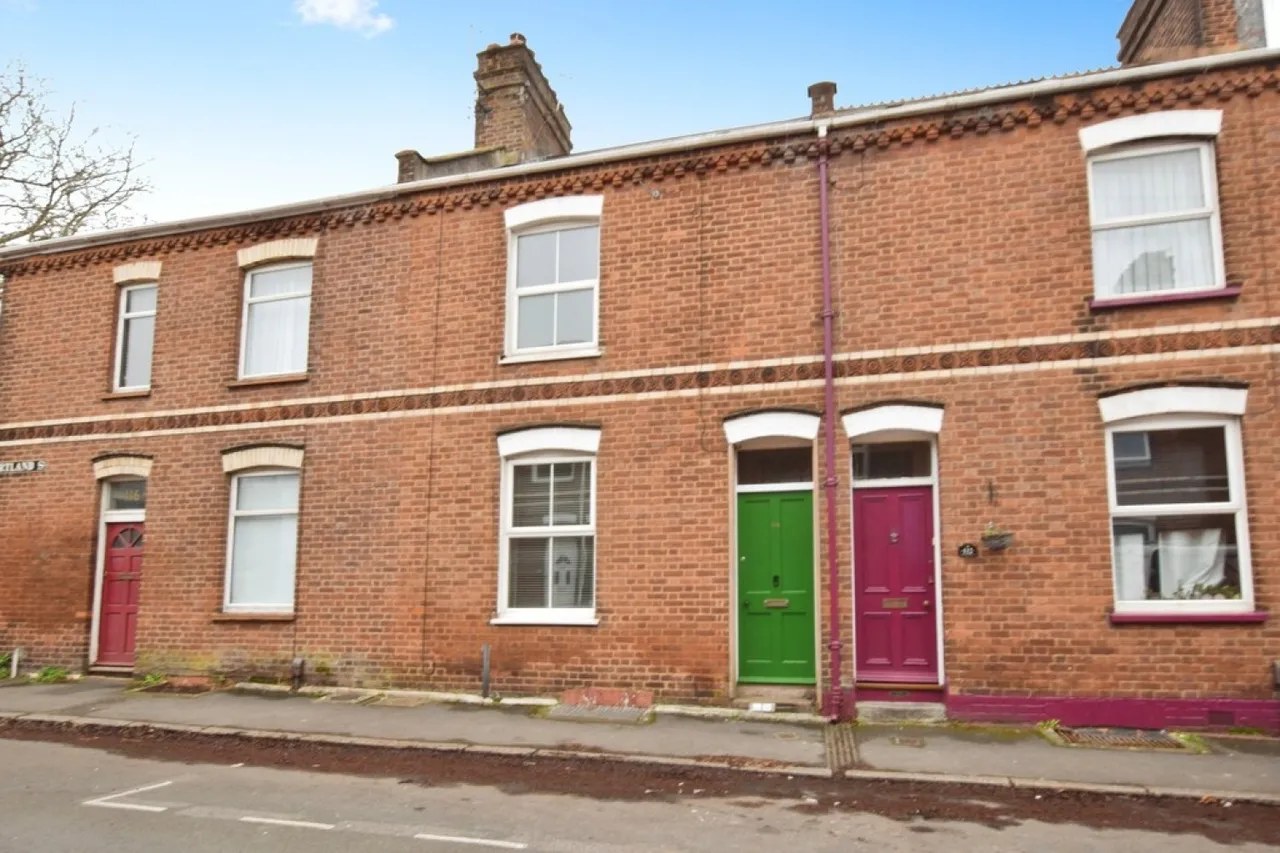 4 bed house for sale — Portland Street