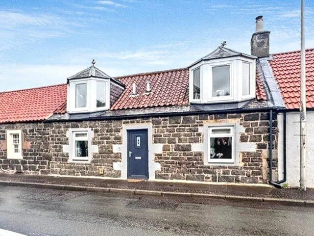 3 bed house for sale — Main Street, Dunshalt, Fife, KY14