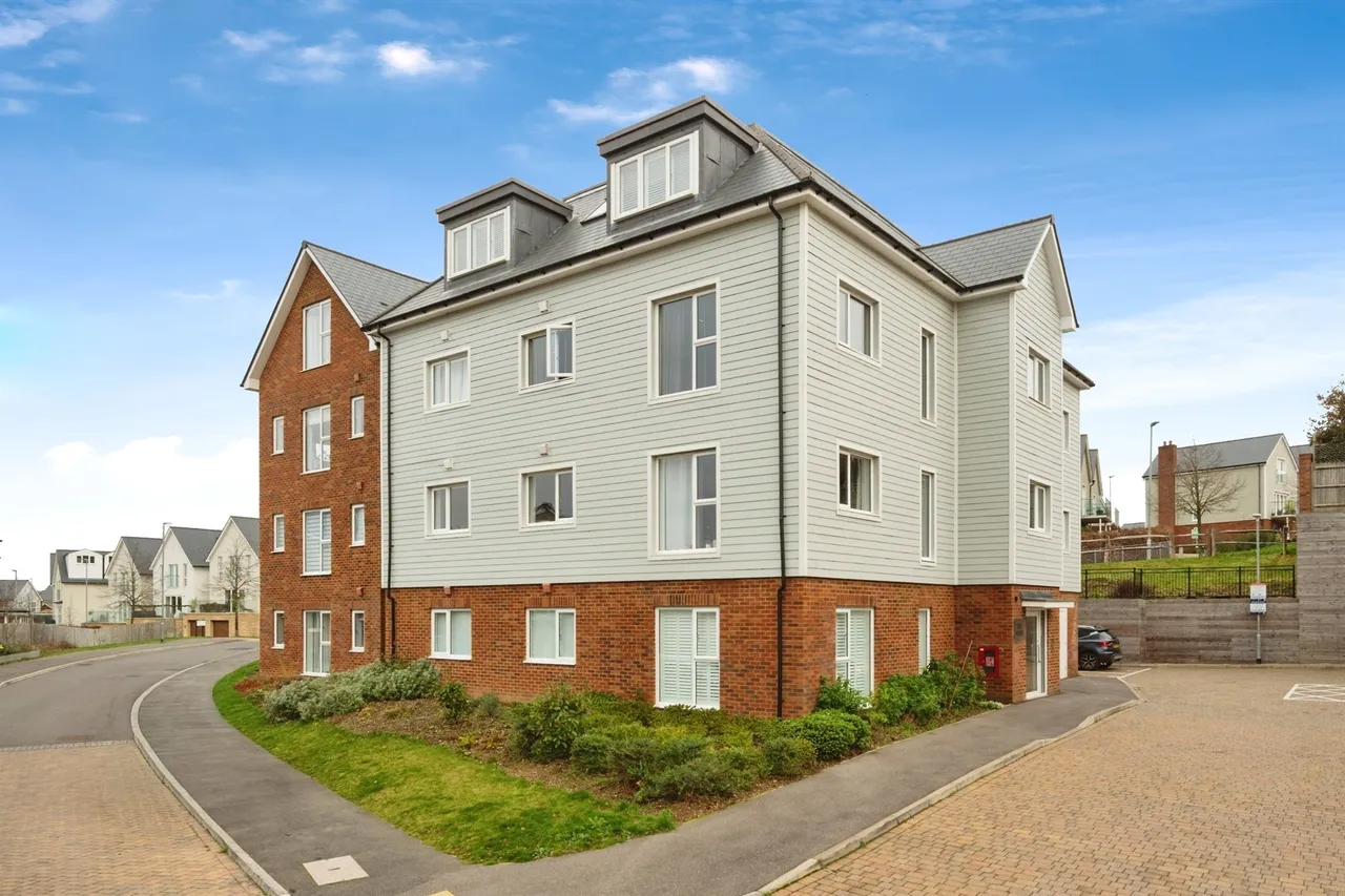 1 bed flat for sale — Grove Place, TUNBRIDGE WELLS