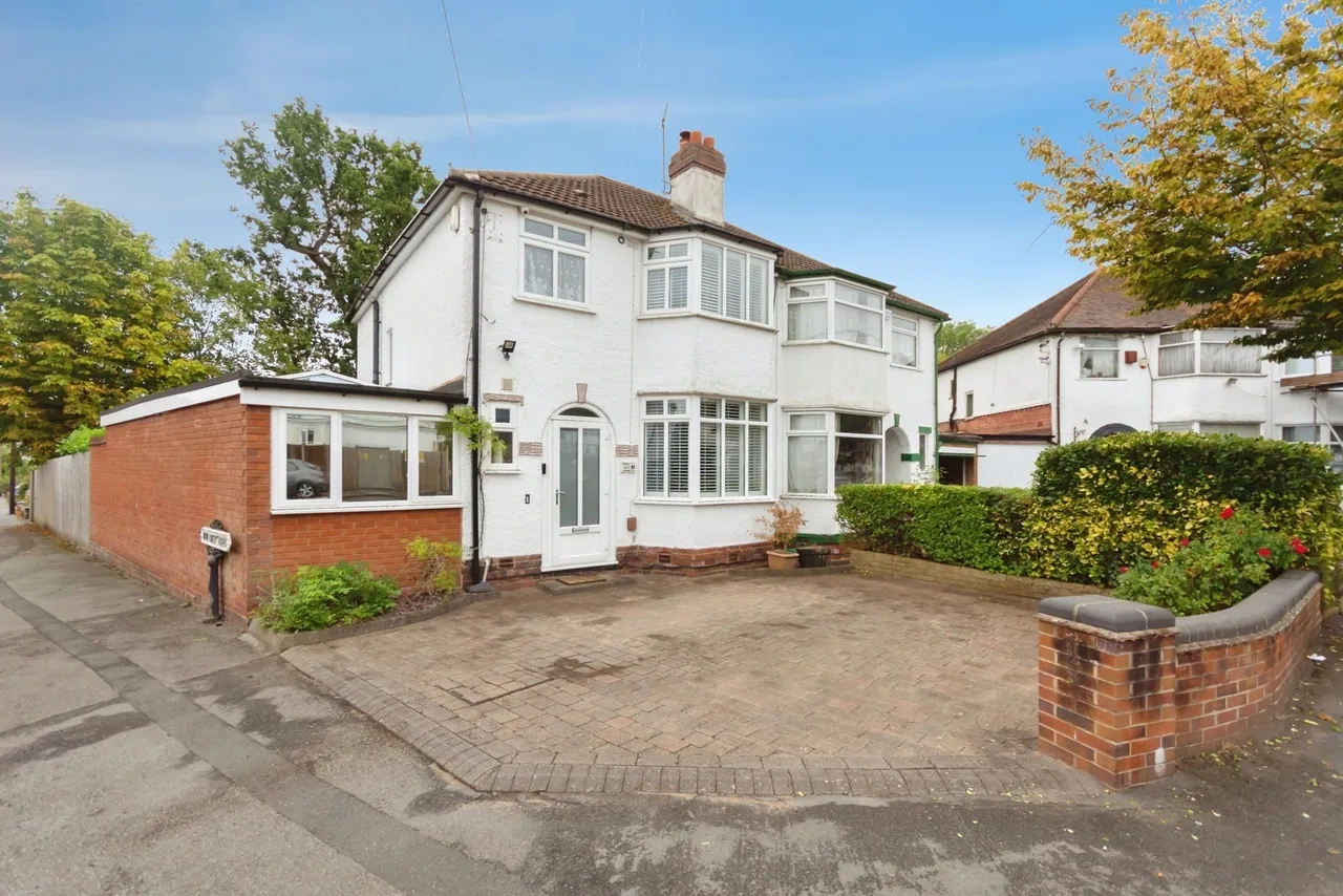 3 bed house for sale — Barrington Road, SOLIHULL, West Midlands, B92