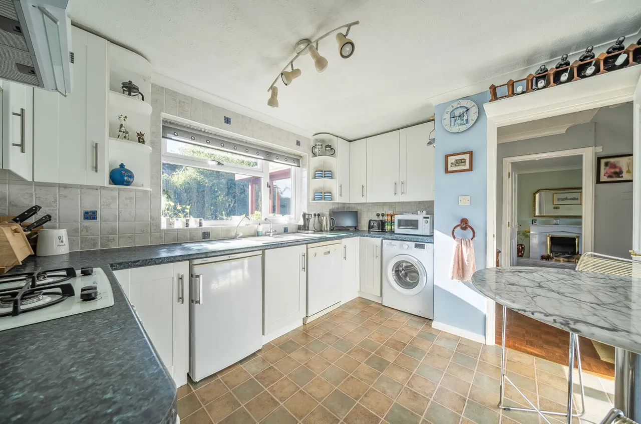 Lowther Close, Wokingham, Berkshire, RG41 1JE, photo 8