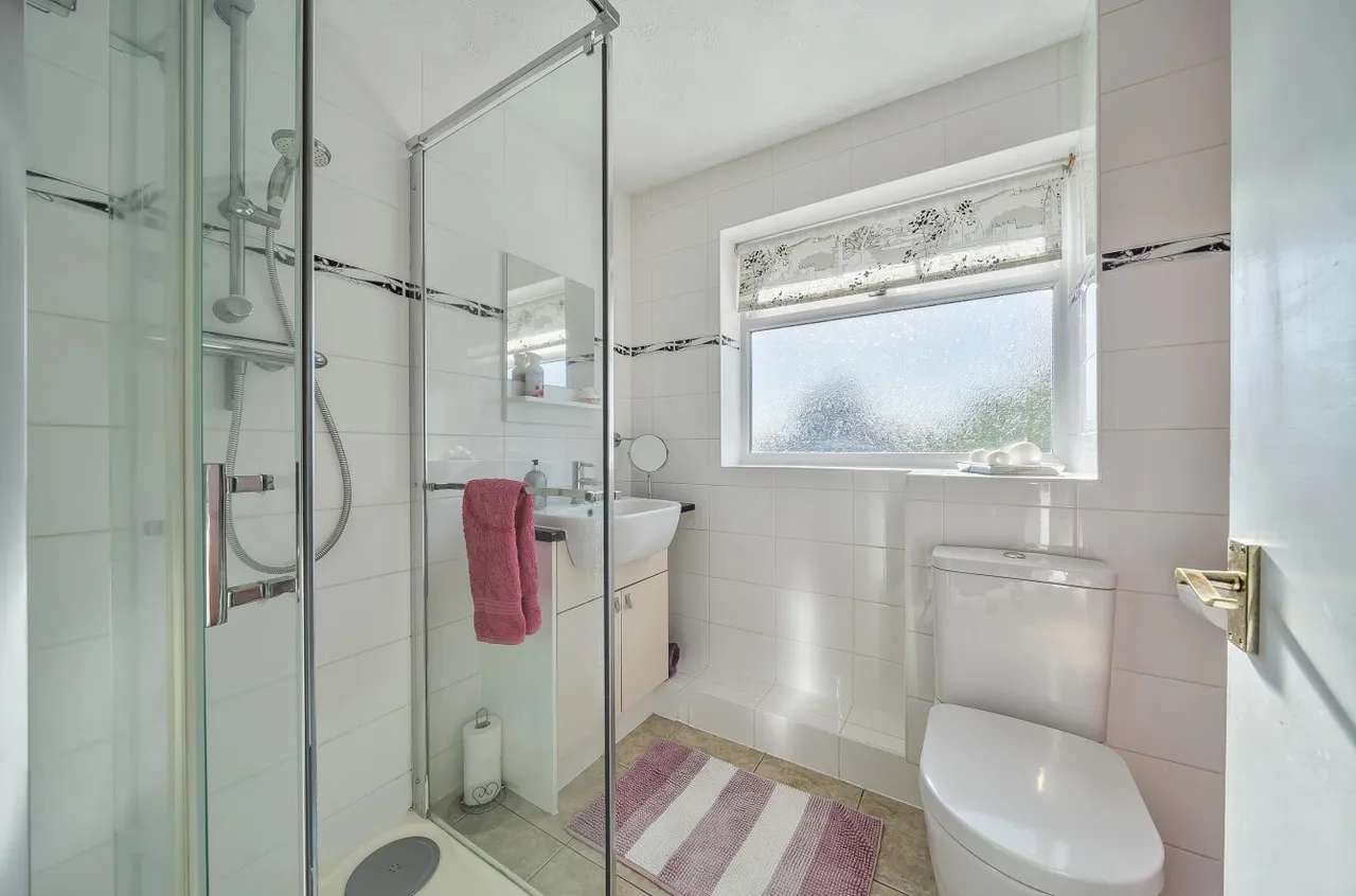 Lowther Close, Wokingham, Berkshire, RG41 1JE, photo 15