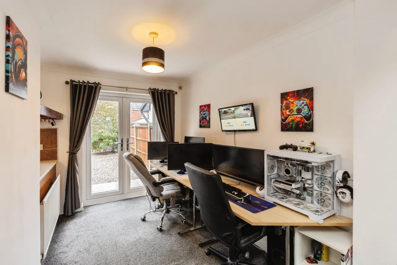Bexhill Drive, Leigh, WN7, photo 6