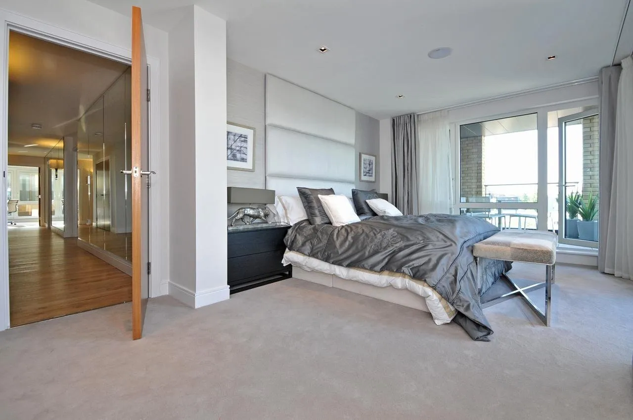 Kew Bridge Road, Brentford, TW8, photo 5