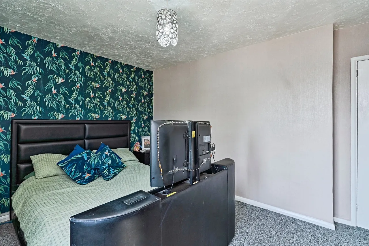 Newey Road, Wolverhampton, WV11, photo 8