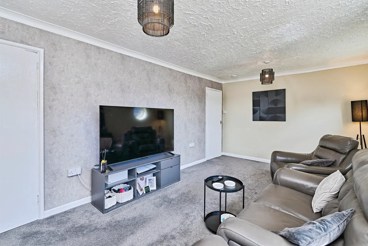 Newey Road, Wolverhampton, WV11, photo 3
