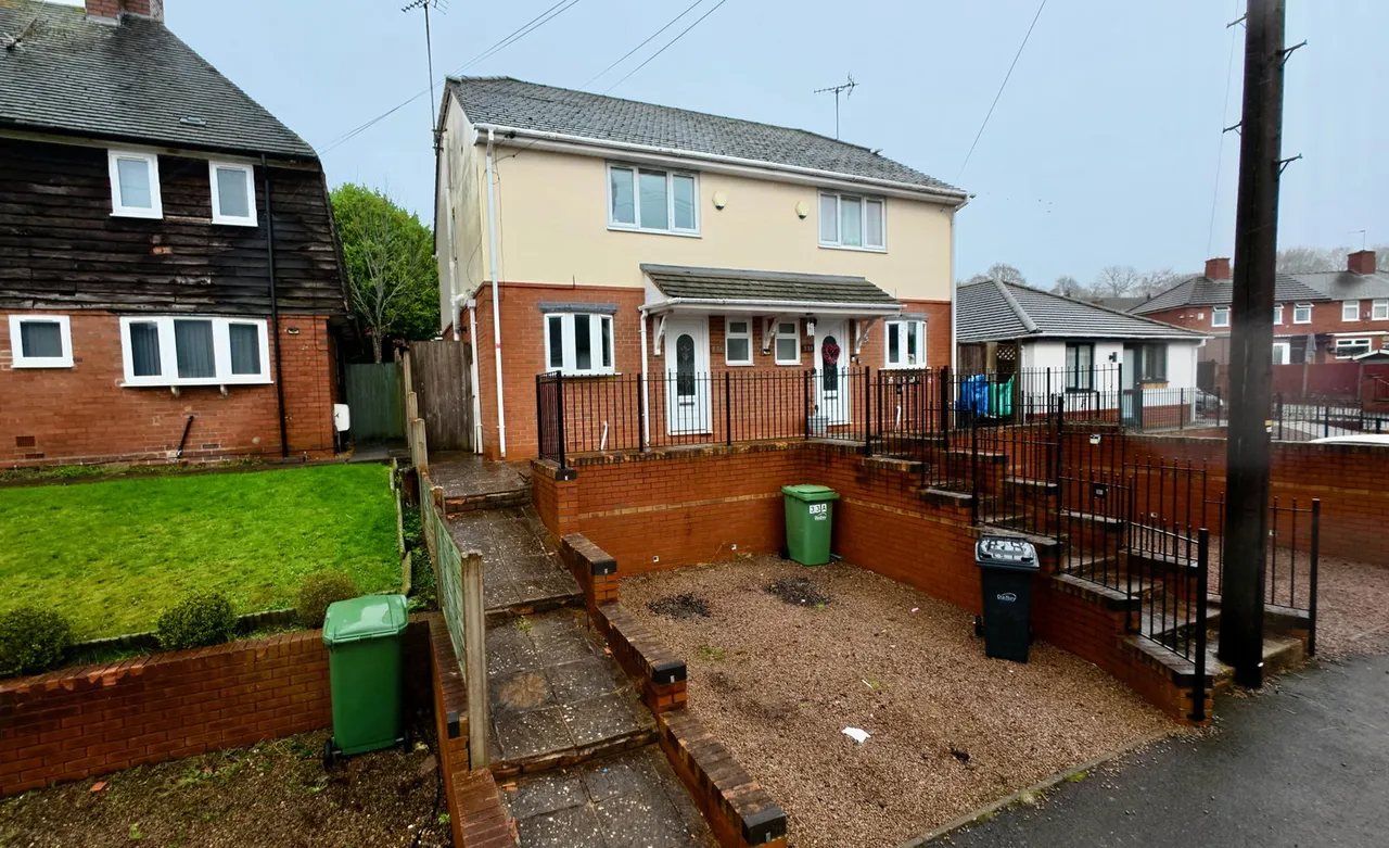 2 bed house for sale, Coppice Avenue, Stourbridge, DY9