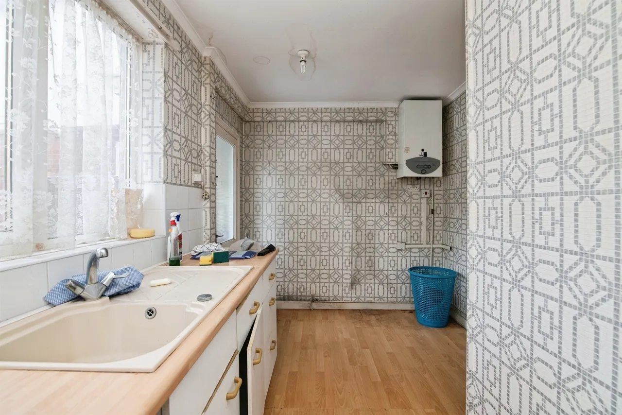 St. Pauls Crescent, West Bromwich, B70, photo 3