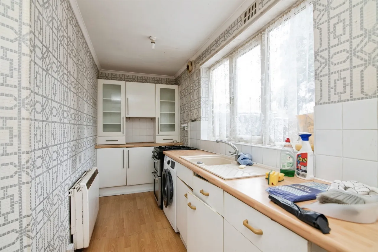 St. Pauls Crescent, West Bromwich, B70, photo 2