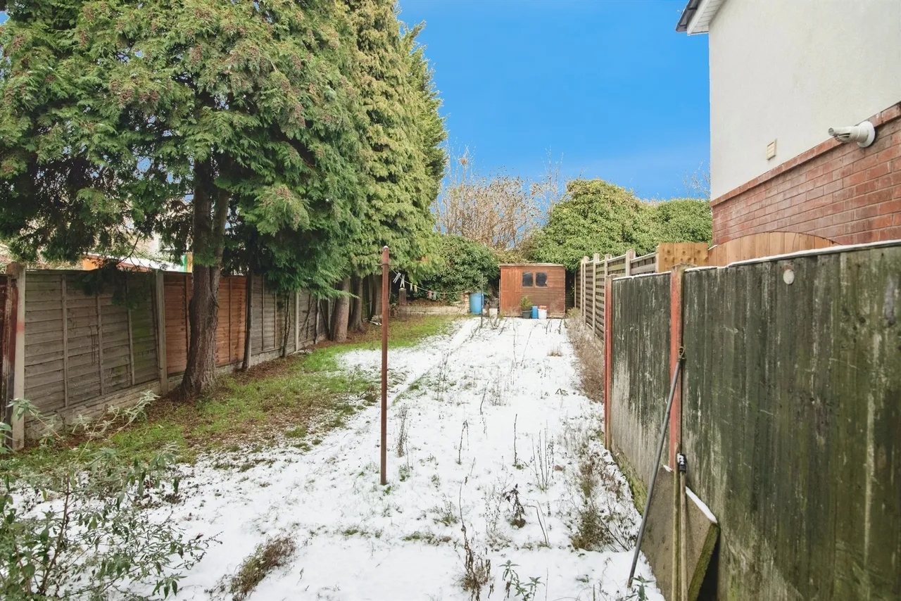 St. Pauls Crescent, West Bromwich, B70, photo 13