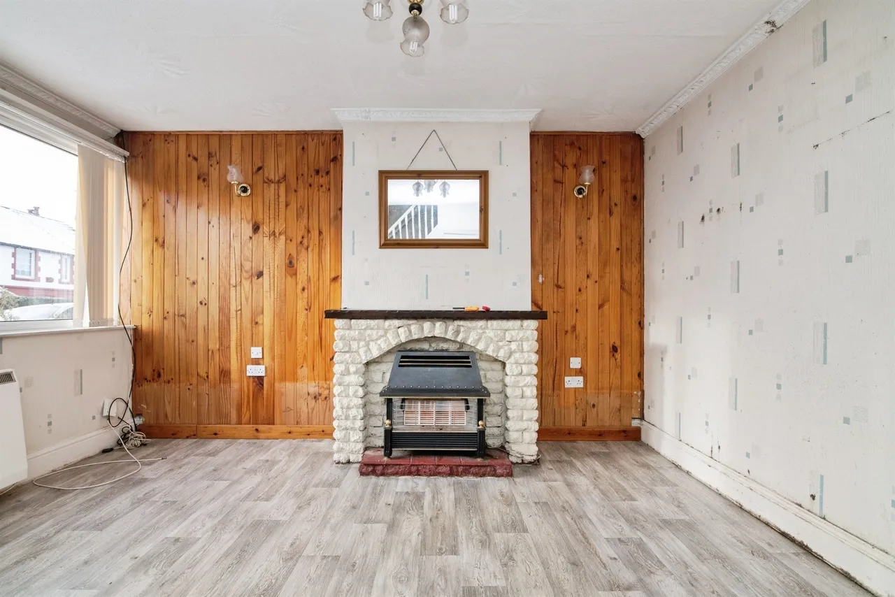 St. Pauls Crescent, West Bromwich, B70, photo 5